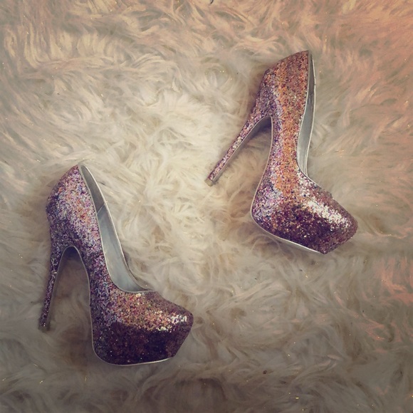 Cute Glitter pumps - Picture 1 of 2